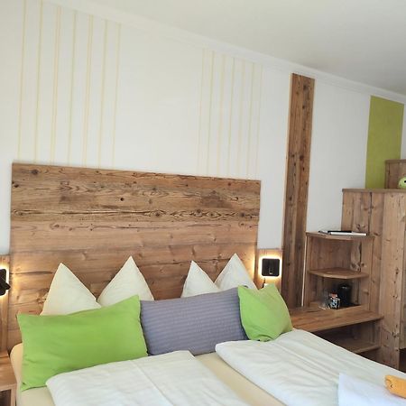 Gasthof Klug Zum Ehrensepp Modriach Buitenkant foto