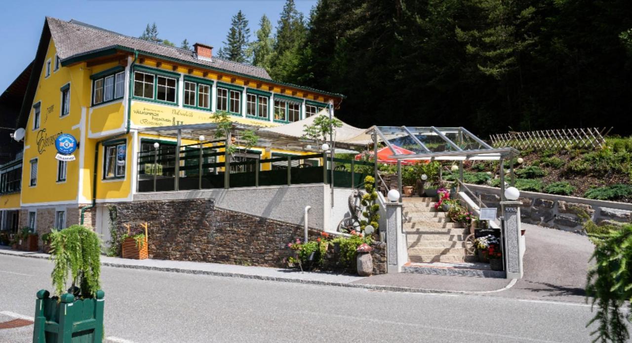 Gasthof Klug Zum Ehrensepp Modriach Buitenkant foto