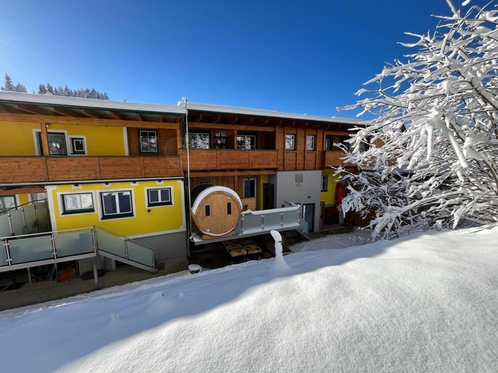 Gasthof Klug Zum Ehrensepp Modriach Buitenkant foto