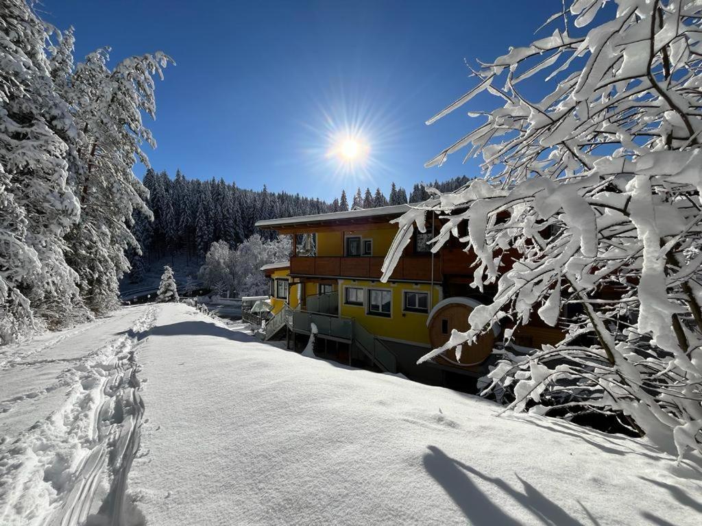 Gasthof Klug Zum Ehrensepp Modriach Buitenkant foto
