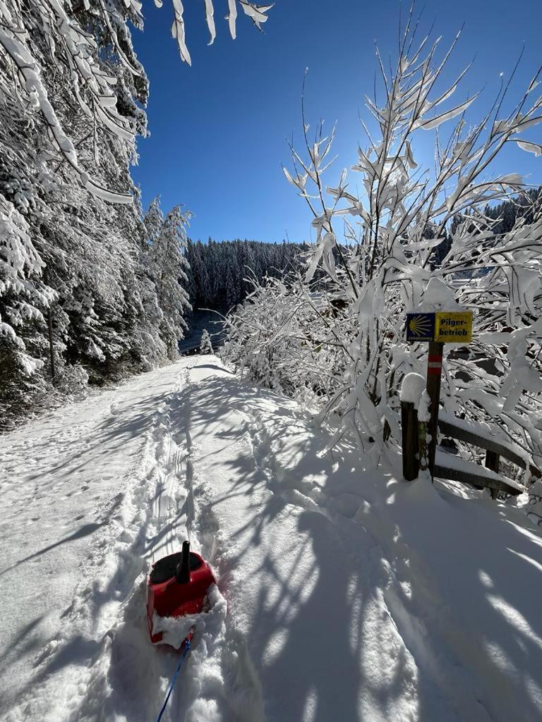 Gasthof Klug Zum Ehrensepp Modriach Buitenkant foto